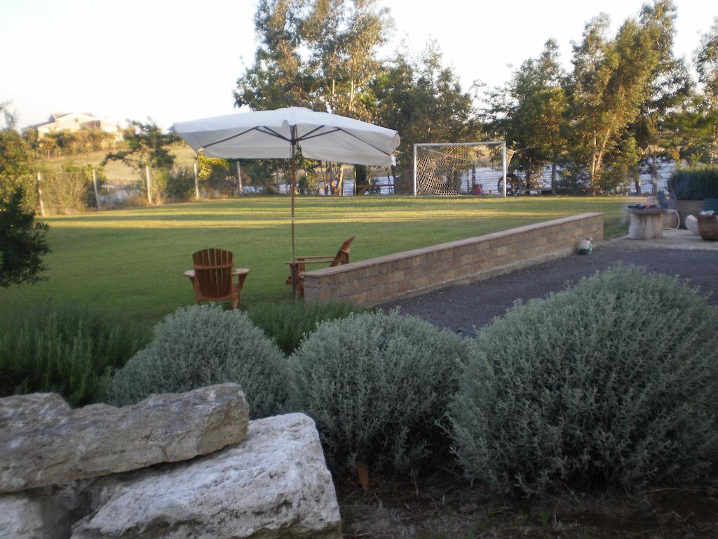 Locanda Degli Etruschi Montalto di Castro Exteriör bild